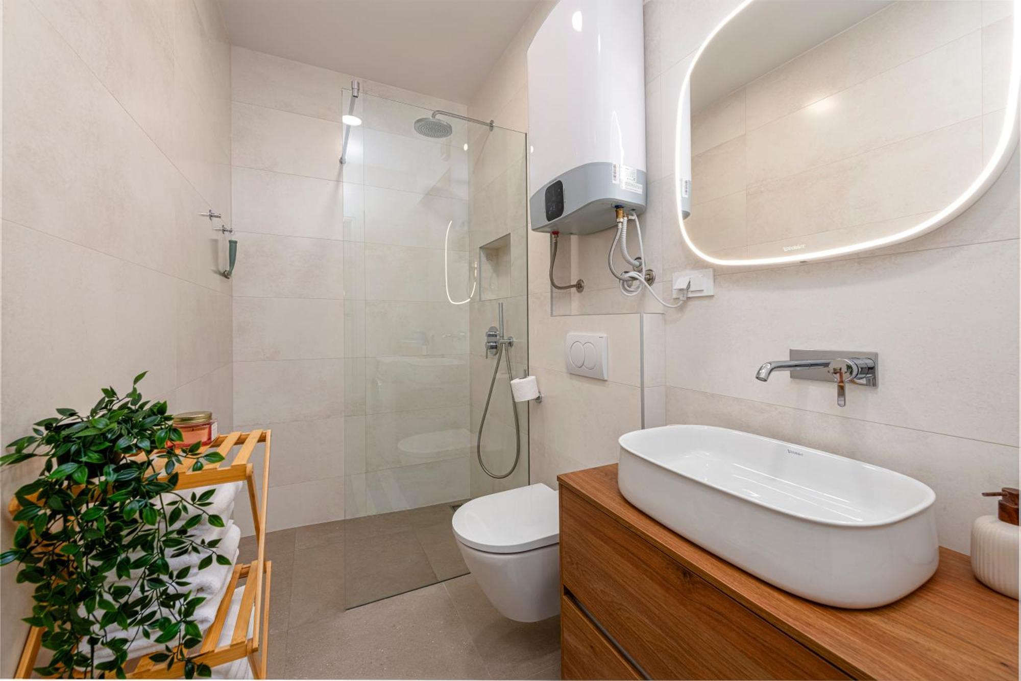 Family Ambient Apartment ซัฟทัท ภายนอก รูปภาพ