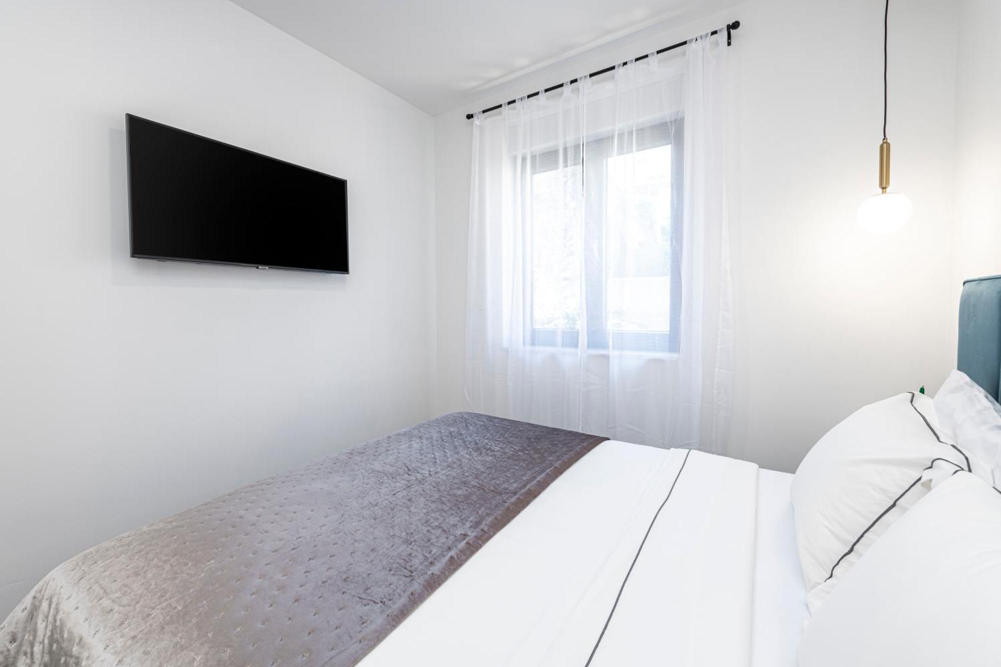 Family Ambient Apartment ซัฟทัท ภายนอก รูปภาพ